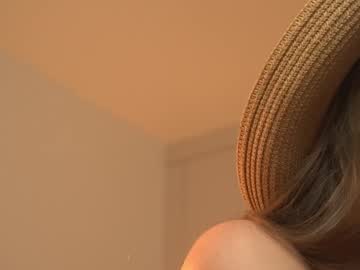 webcam girl via_olivia___ image #7868678