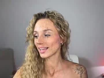 webcam girl artease image #9057416