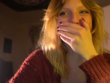 webcam girl crimsonxrapture image #916847