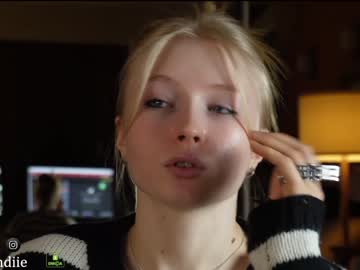 webcam girl bestblondiiecb image #6553207