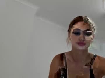 webcam girl yoitslily image #5928933