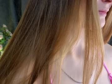 webcam girl _green_green_ image #7987274