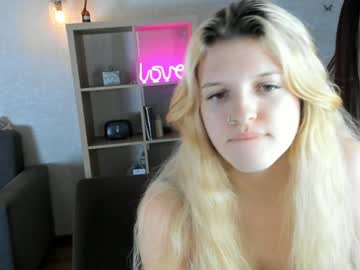 webcam girl caressyourself image #8397233