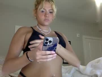 webcam girl sweetbrittaniexox image #9649371