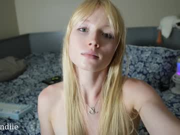 webcam girl bestblondiiecb image #7749824
