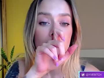 webcam girl _yvie_ image #3317875