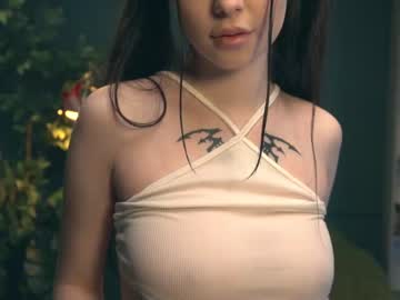 webcam girl ella_knockers image #1133555