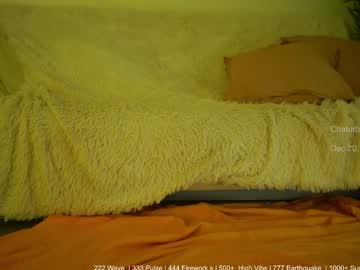 webcam girl o92010400300 image #8462381