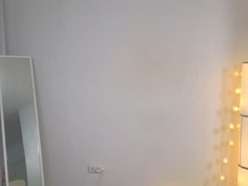 webcam girl silent_chill image #4175758