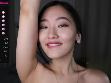 webcam girl refined_style image #4750543