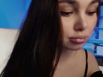 webcam girl hollyextra image #9373461