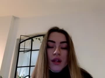 webcam girl strawberryjamx image #5905600