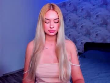 webcam girl 8a8y_nura image #3381085