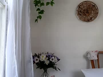 webcam girl littlegreekflower image #5128864