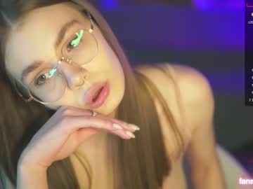 webcam girl hoolybunny image #3141318