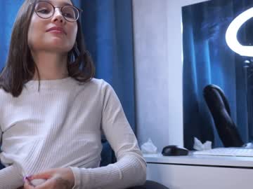 webcam girl lunettaa image #8272867