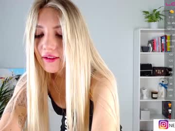 webcam girl ella__sweety image #3772453