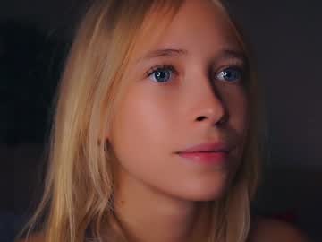 webcam girl shelleybuss image #7795799