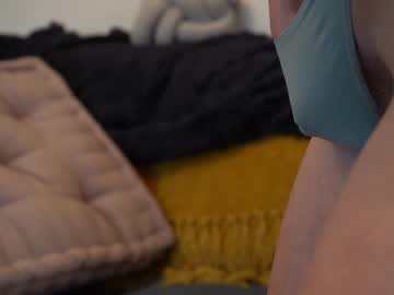 webcam girl sistinehashands image #3124397