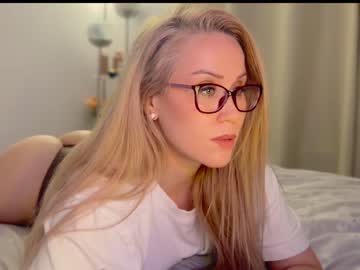 webcam girl myassistant image #5926521