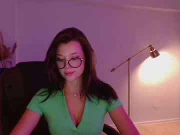 webcam girl bitter_moon image #6915584