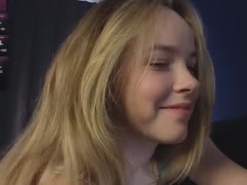 webcam girl milly_shy image #7587840
