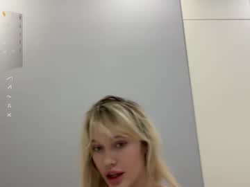 webcam girl golden_alinee image #8331667