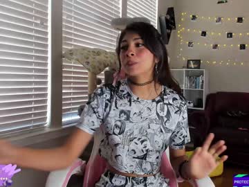 webcam girl violetttflowers image #4919950