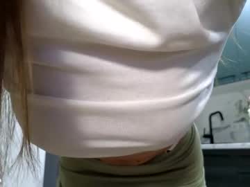 webcam girl tootightwithbra image #9036994