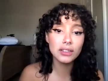 webcam girl lilbootyylatina image #5273083