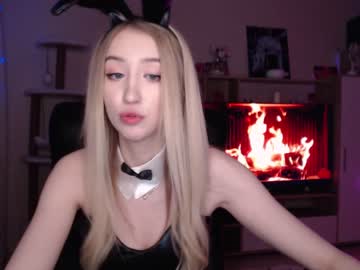 webcam girl gudeeetama image #470729