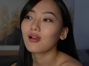 webcam girl refined_style image #6555306