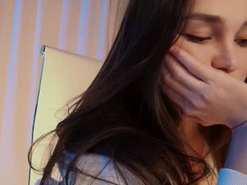 webcam girl hollyextra image #9477188
