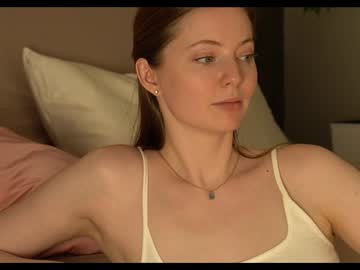 webcam girl mona_elisa image #8383716
