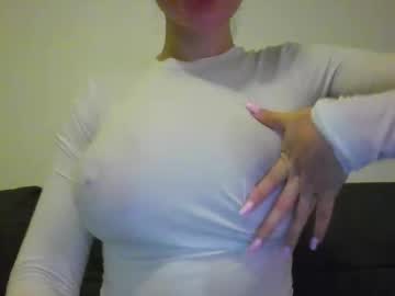 webcam girl milaaa708 image #9688390