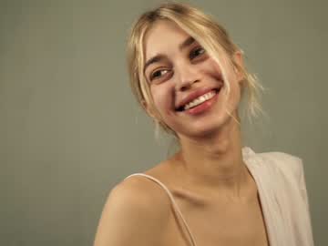 webcam girl cuteelsa_ image #4830837