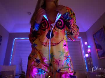 webcam girl phoenix_taylor image #715345