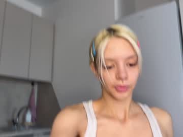 webcam girl lesi_moonie image #9430591