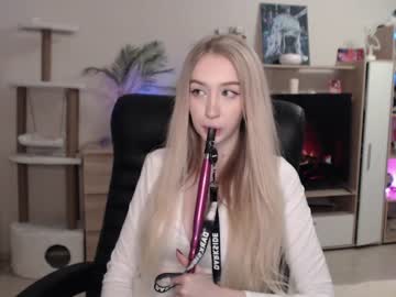 webcam girl gudeeetama image #346850