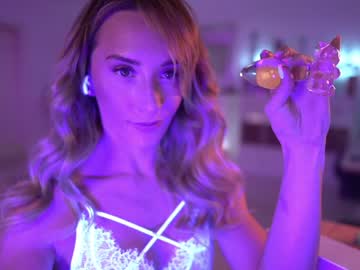 webcam girl hannahjames710 image #4547091