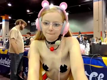 webcam girl emmasky69 image #9195675