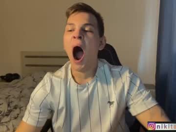 webcam man ali_bruin image #4210505