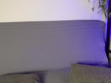 webcam girl l_0l image #2441409