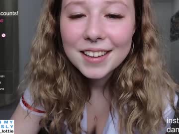 webcam girl lottie_shine image #6801693