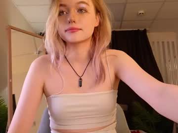 webcam girl just_mia_ image #9522769