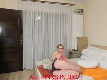 webcam girl zt0_ image #8033422