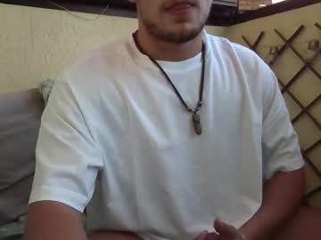 webcam man roberto_twink1 image #5053581