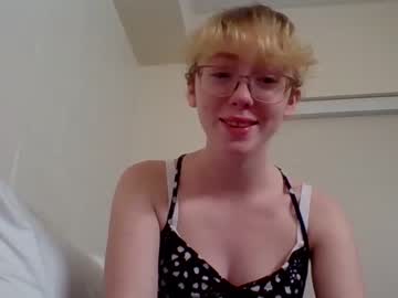 webcam girl blonde_katie image #5878050