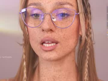 webcam girl artease image #9010255