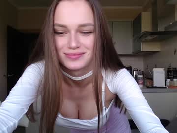 webcam girl tootightwithbra image #7403333
